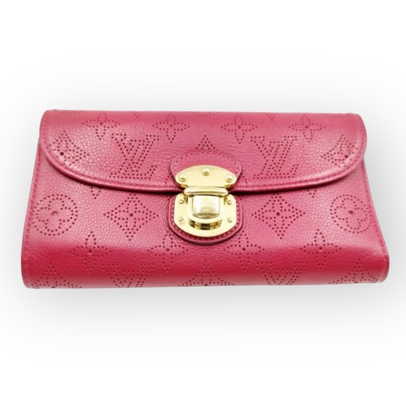 LOUIS VUITTON 2011 Mahina Leather Amelia Wallet, Grenat - Picture 4 of 16